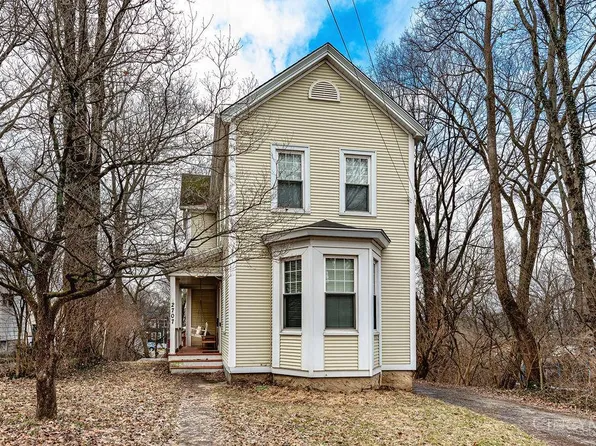 2707 Silverleaf Ave, Cincinnati, OH 45212