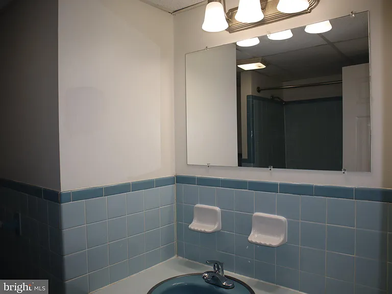 319 Camden Ave #D — Photo 11