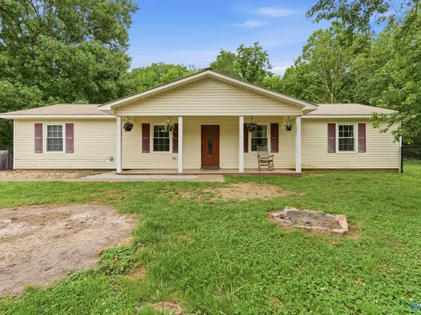 994 County Road 183, Woodville, AL 35776