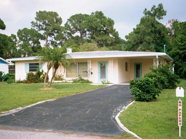565 Reading St, Pt Charlotte, FL 33952