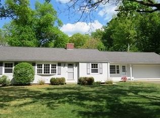 12 Meadowview Rd, Wilbraham, MA 01095