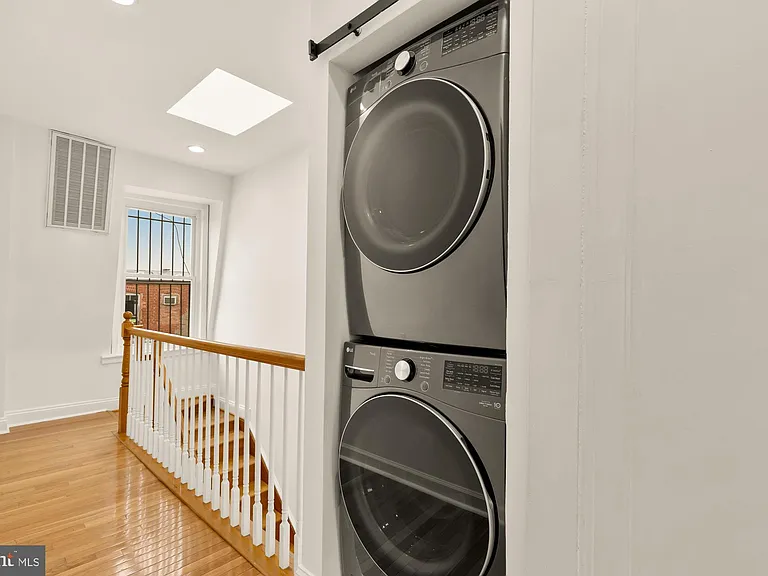 1017 Monroe St NW #2 — Photo 30