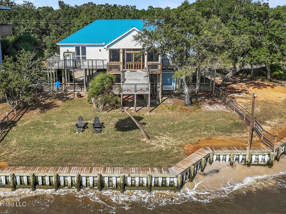 1st image of 6013 Belle Fontaine Dr