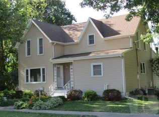 303 5th Ave NE, Hampton, IA 50441