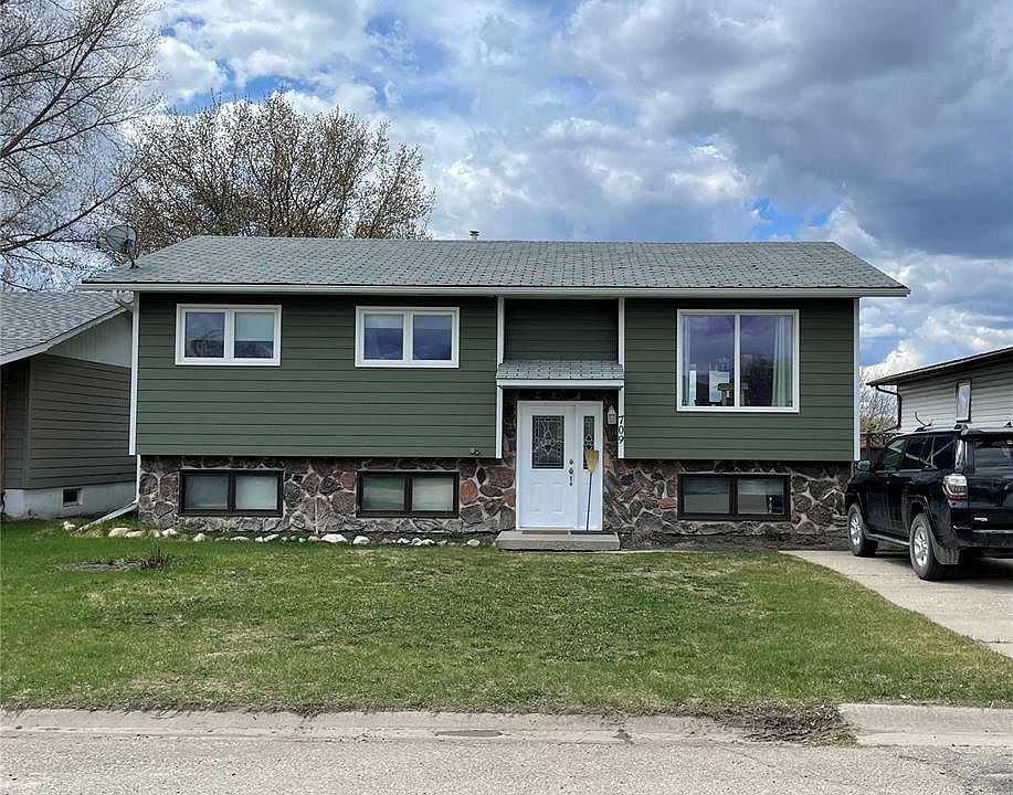 709 Hudson CRESCENT, Hudson Bay, SK S0E 0Y0 MLS SK928636 Zillow