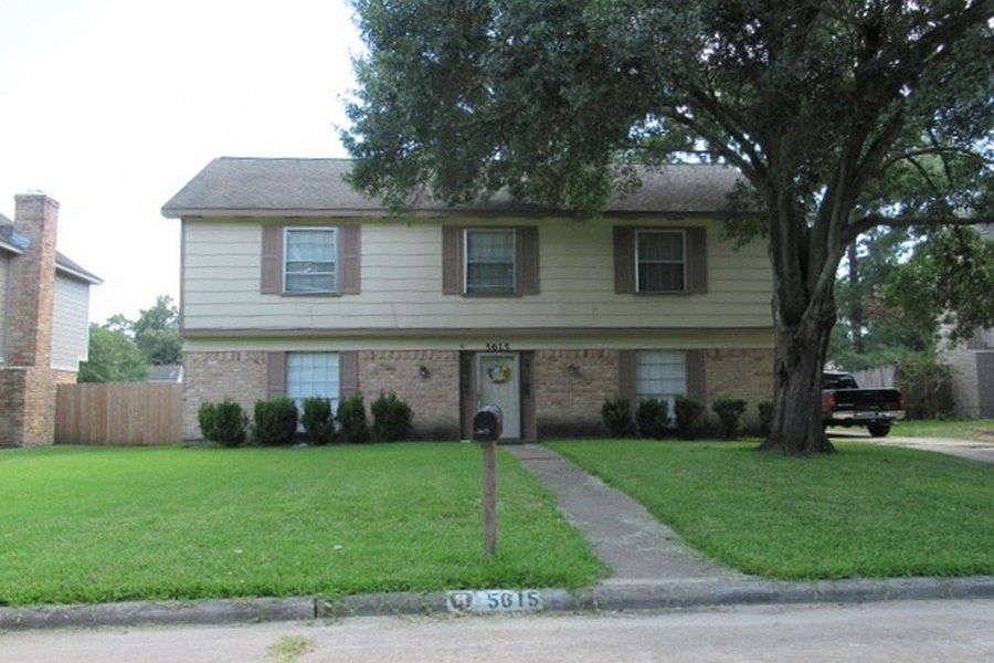 1st image of 5615 Mossy Timbers Dr