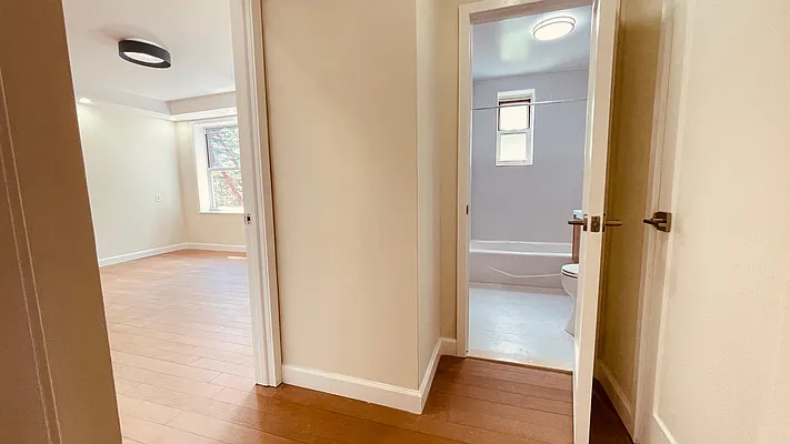 Rented by Winzone Realty Inc | media 20