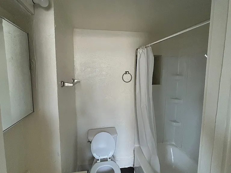 2801 W McMicken Ave #1 — Photo 5