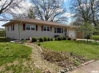 208 Cartwright Dr, Springfield, IL 62704