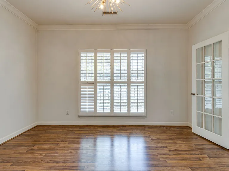 2304 Elliott Ave #102 — Photo 17