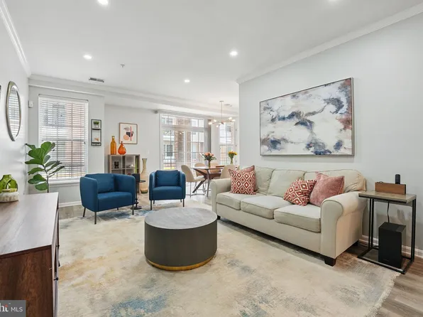 2700 Bellforest Ct APT 104, Vienna, VA 22180