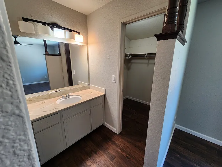 2810 Chauncy Cir — Photo 15