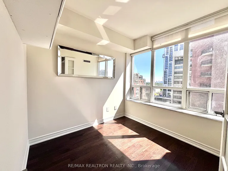 60 Saint Clair Ave W #1204 — Photo 19