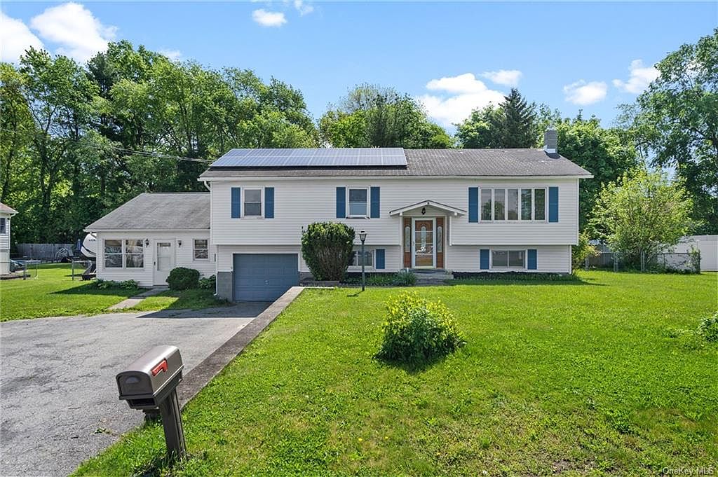 118 C E Penney Drive, Wallkill, NY 12589 | Zillow