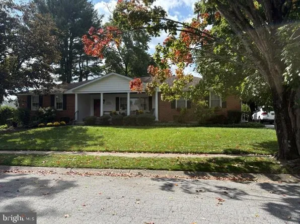 2404 Newton Rd, Wilmington, DE 19810
