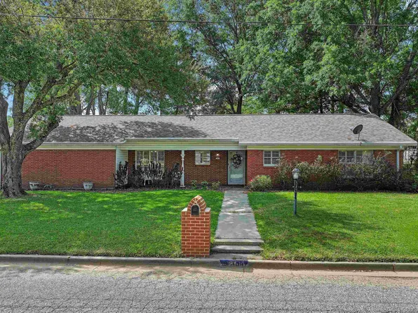 1007 Forrest Ln, Carthage, TX 75633