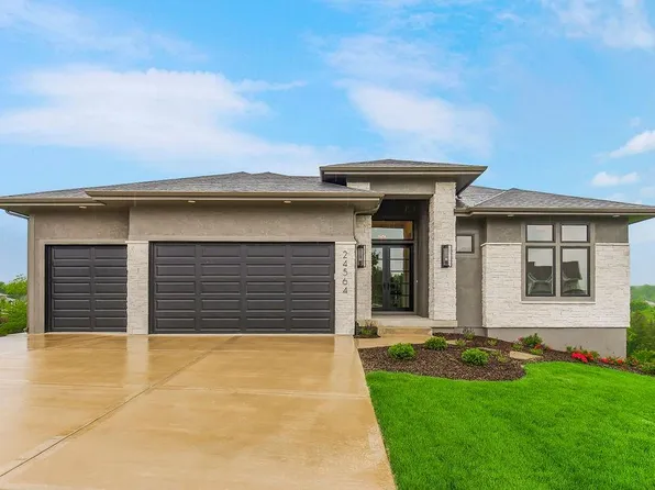 24564 W 124th Ter, Olathe, KS 66061