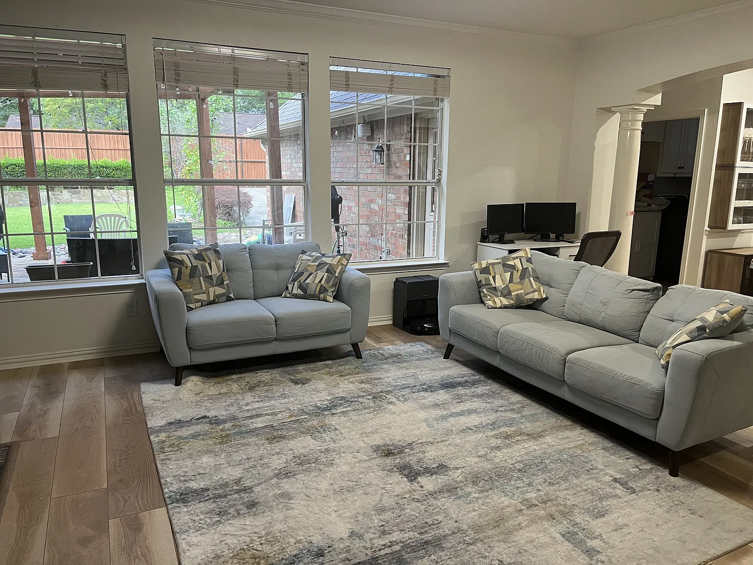 5 bed, 3487 sqft, $3,900 — Photo 3