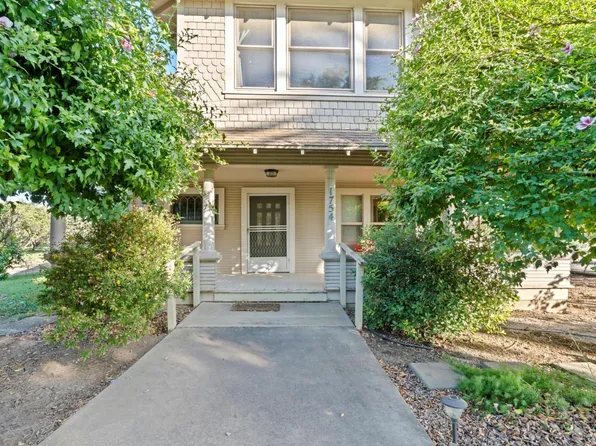 1754 E Las Palmas Ave, Patterson, CA 95363