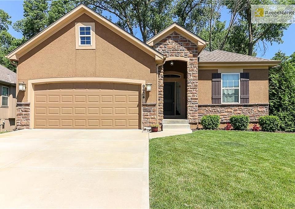 1st image of 9634 N Adrian Pl