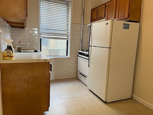 2nd image of 31-63 33rd St #17
