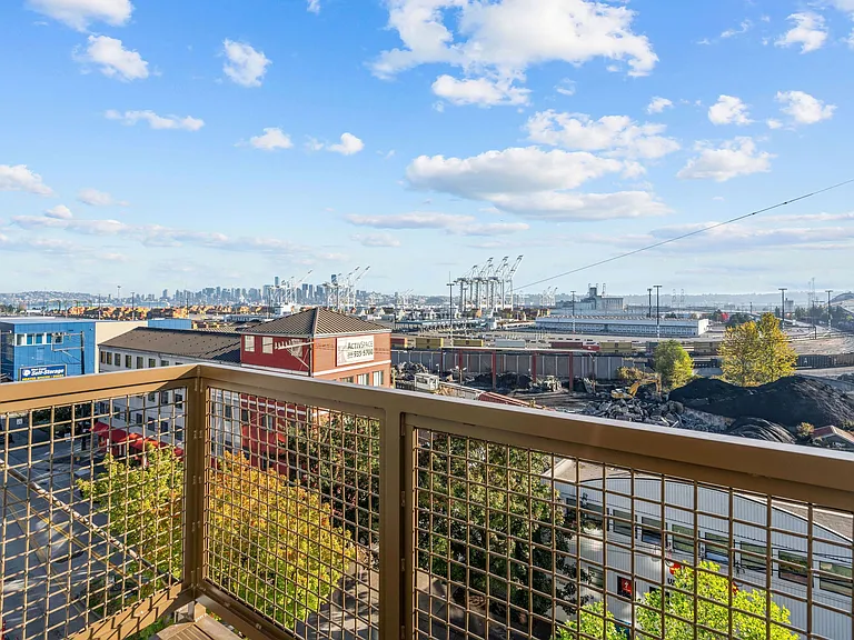 Enjoy stunning city views from the balcony of this condo, offering a perfect outdoor space for relaxation and entertainment.