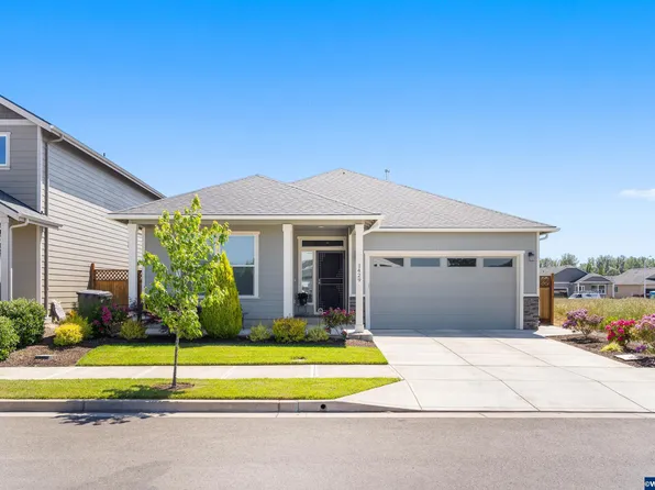 1429 S 10th St, Independence, OR 97351