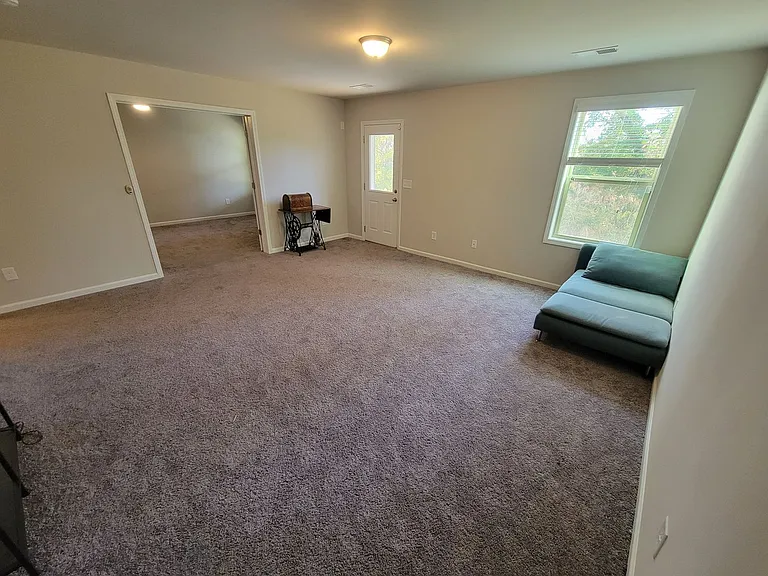 416 Jones Peak Dr — Photo 22