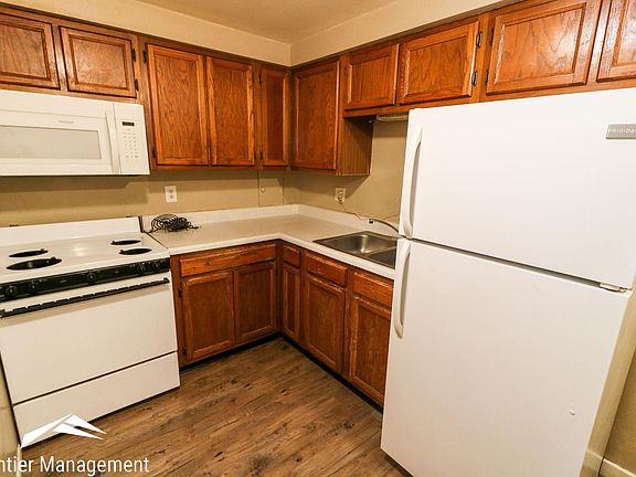 4th image of 1822 Elaine Dr #2