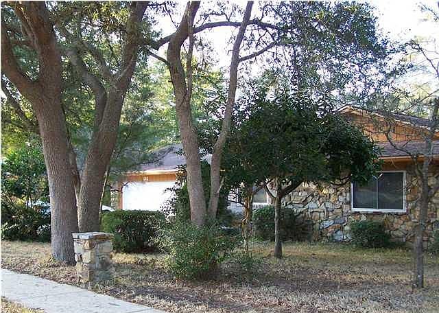1st image of 102 Seminole Cir