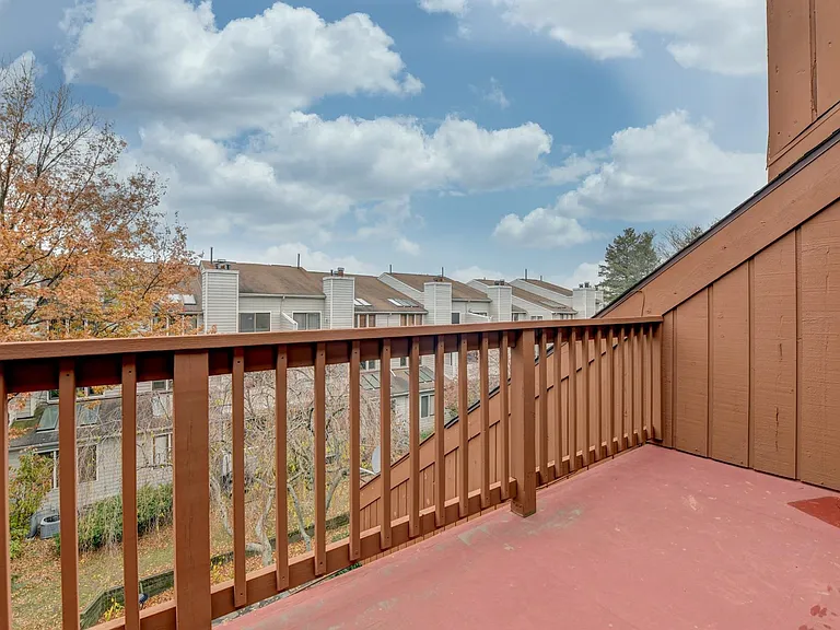 572 Sanderling Ct — Photo 35