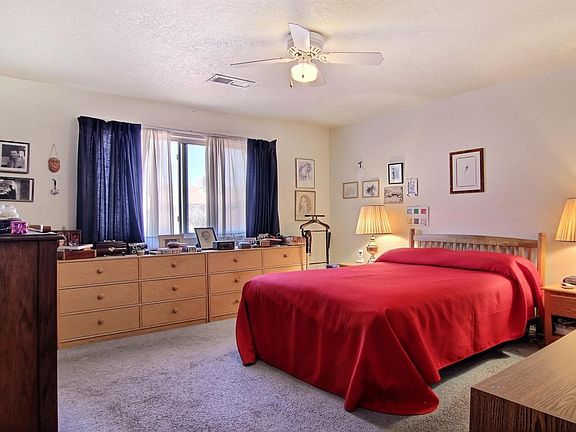 Master_Bedroom