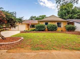 605 E Mitchell St, Arlington, TX 76010