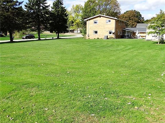2nd image of 2 Lee Dr