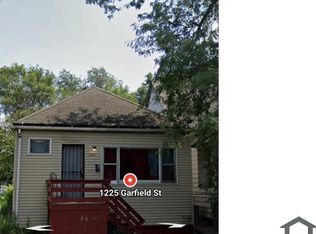 1225 Garfield St, Gary, IN 46404