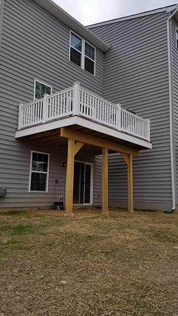 2nd image of 1811 Honeysuckle Ct