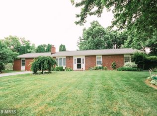 2115 Sterling Ct, Hampstead, MD 21074