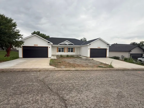 11680-11682 Ridgeway Court, 11680-11682 Ridgeway Ct, Saint Joseph, MO 64505