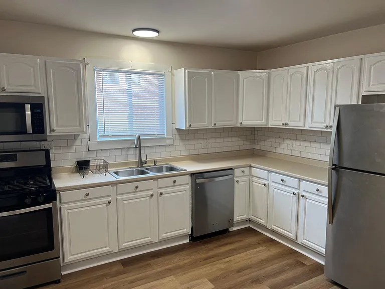 229 Harding St #1 — Photo 6