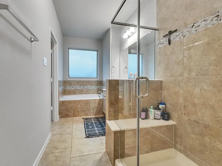 1807 Oakdale Mist Dr — Photo 15