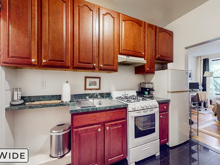 211 W 80th St #3A — Photo 2