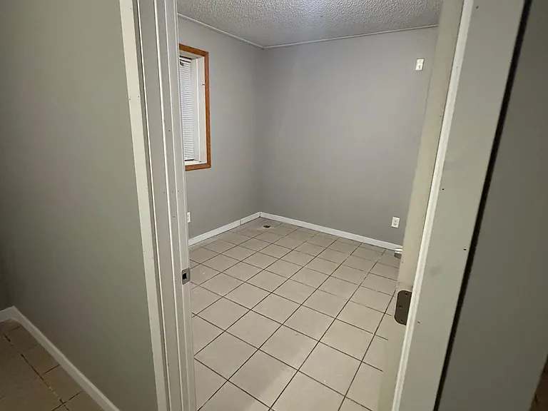 2701 Emerson Ave N #1 — Photo 8
