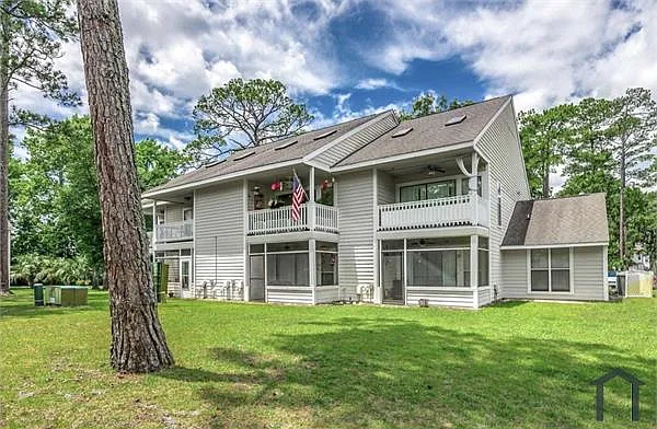 4466 Little River Dr #INN-906