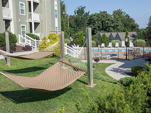 3rd image of 2455 Campus View Cir APT 304