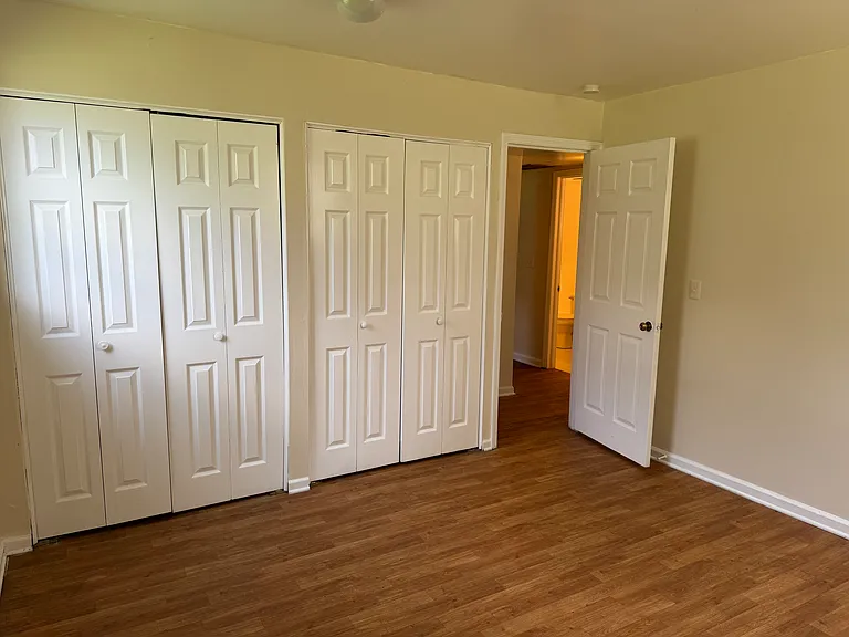 1115 Woodlawn Ave #1 — Photo 6