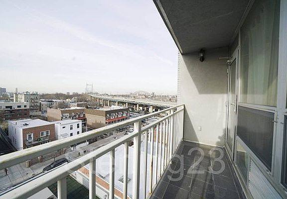 2nd image of 25-15 Crescent St #501
