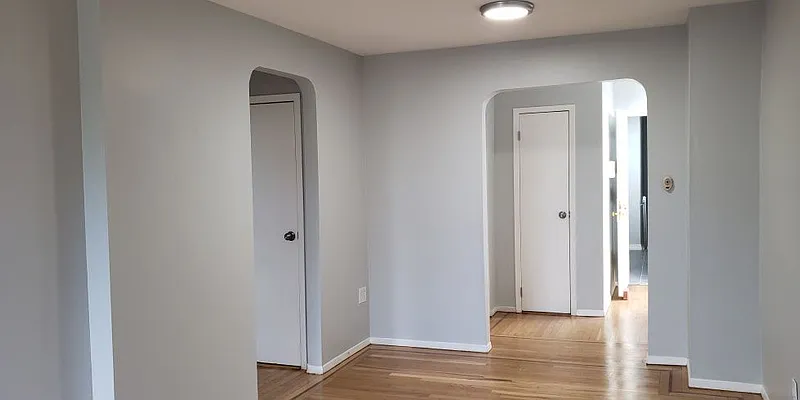 Rented by MCR Realty | media 2