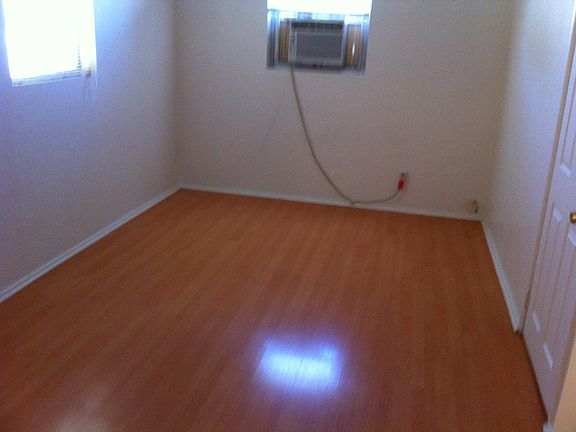 3rd image of 1338 Opal Ave APT A