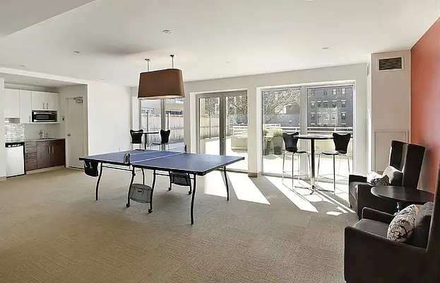 Rented by Living New York | media 8