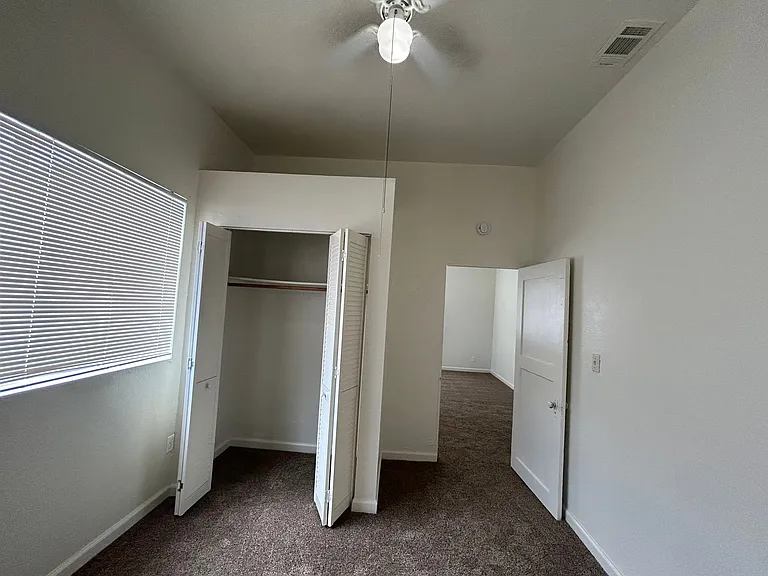 153 Locust Ave — Photo 18